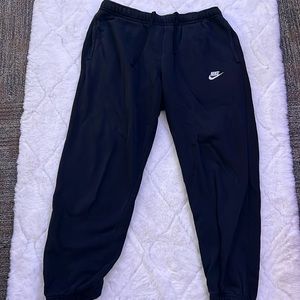 Nike sweatpants, black
